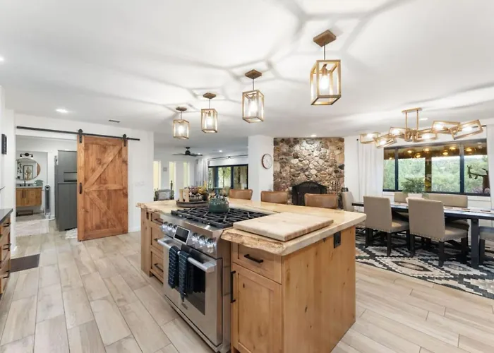 4br Retreat With Grotto Style Pool And Hot Tub Holiday home Sedona