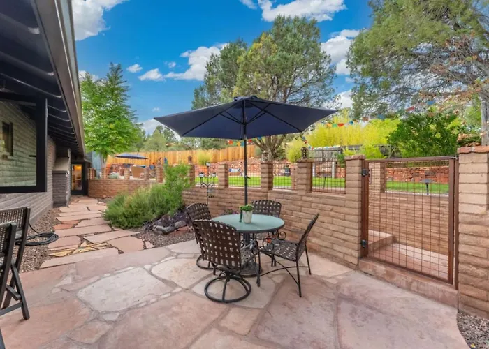 4br Retreat With Grotto Style Pool And Hot Tub Sedona